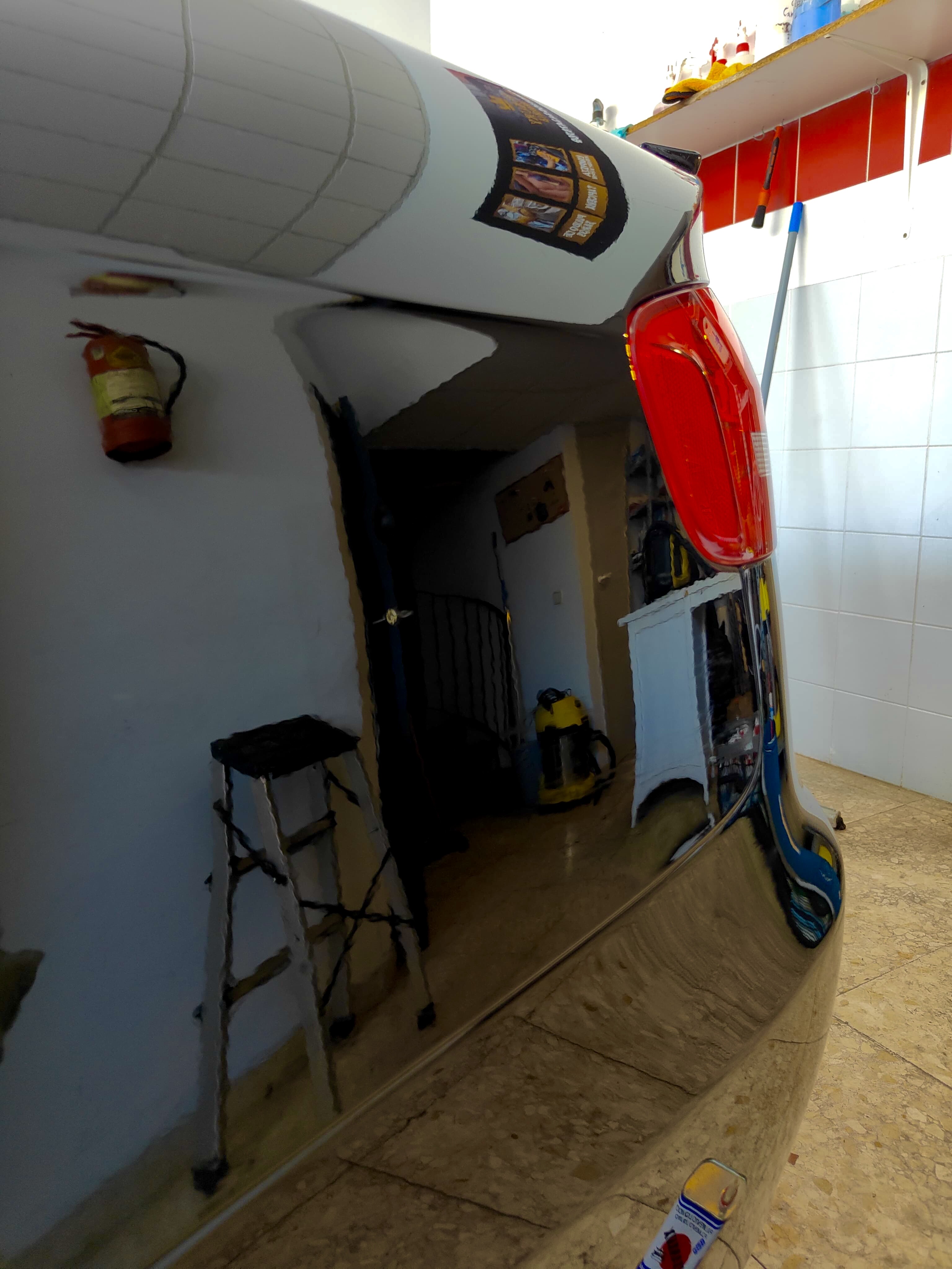 Faros opacos antes de restaurar